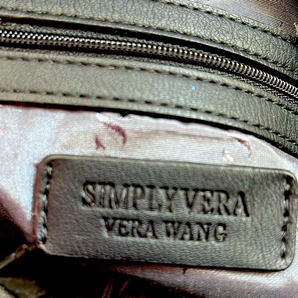 VERA WANG/SIMPLY VERA BLACK 3 COMPARTMENTS BLACK HANDBAG!